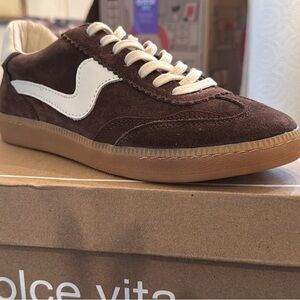 Dk brown notice sneakers from dolce vita. New never worn. Size 8.